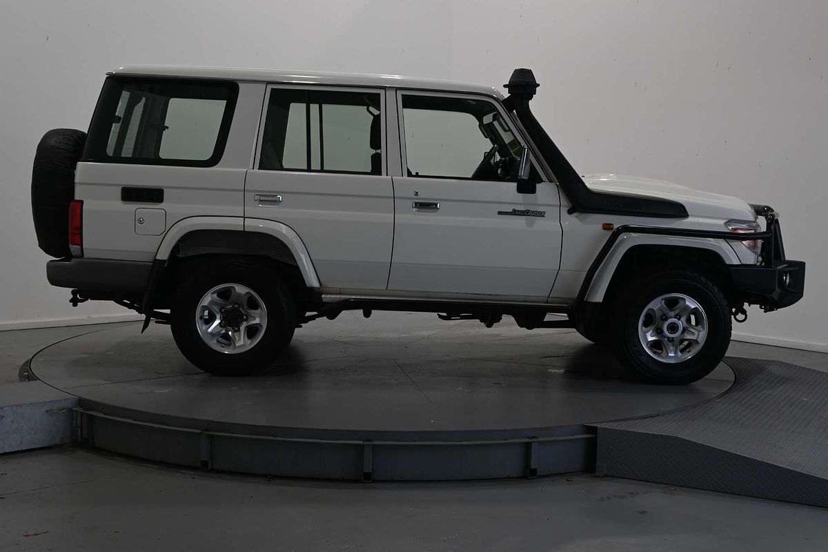 2020 Toyota Landcruiser GXL VDJ76R