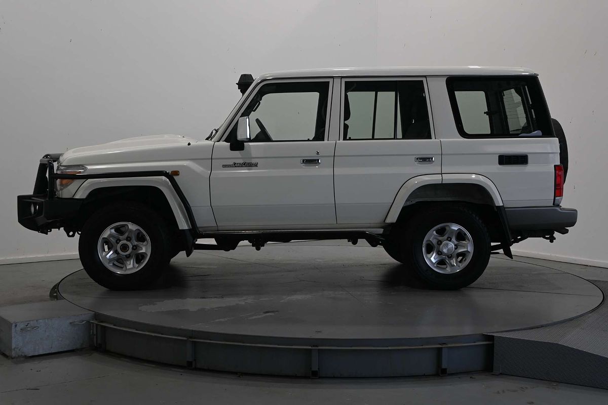 2020 Toyota Landcruiser GXL VDJ76R