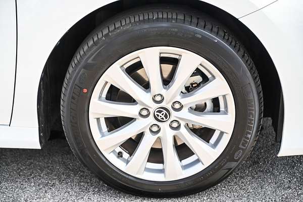 2019 Toyota Camry Ascent AXVH71R