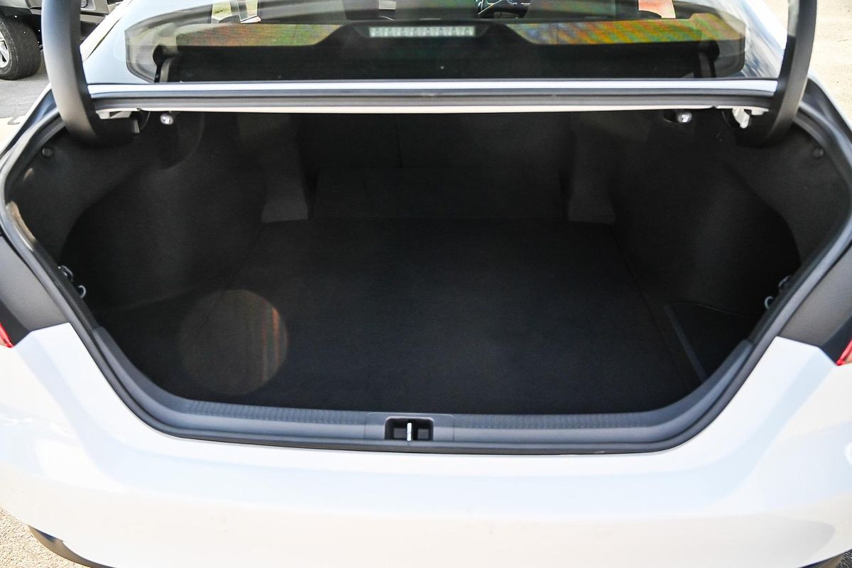 2019 Toyota Camry Ascent AXVH71R