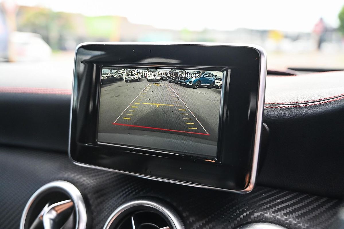 2014 Mercedes-Benz A-Class A200 W176