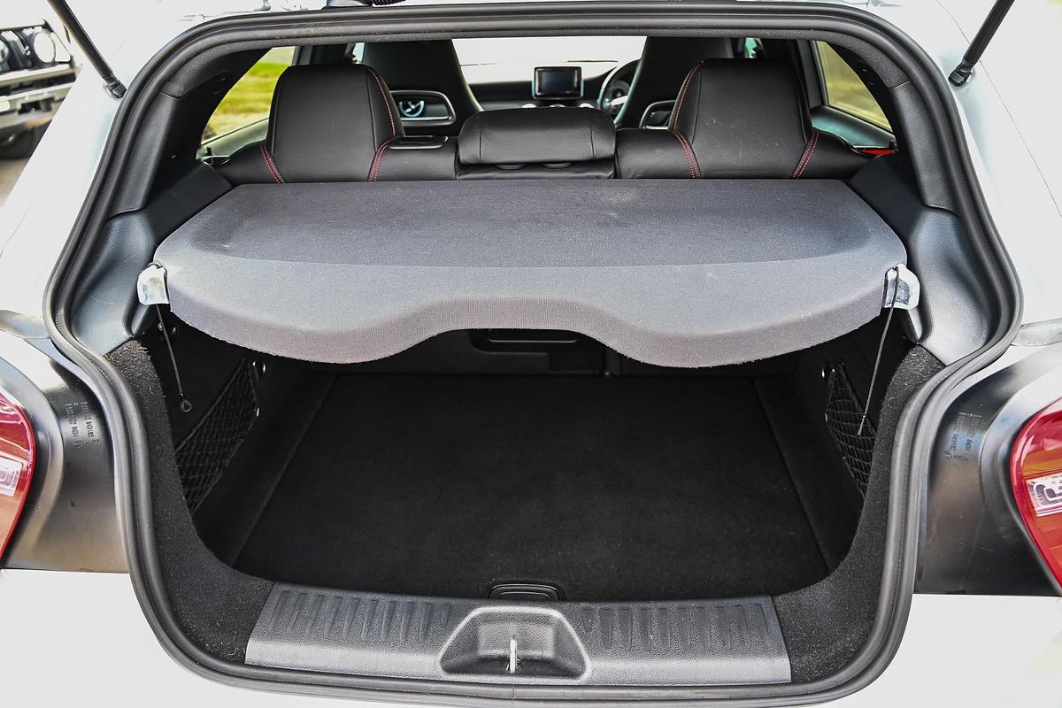 2014 Mercedes-Benz A-Class A200 W176