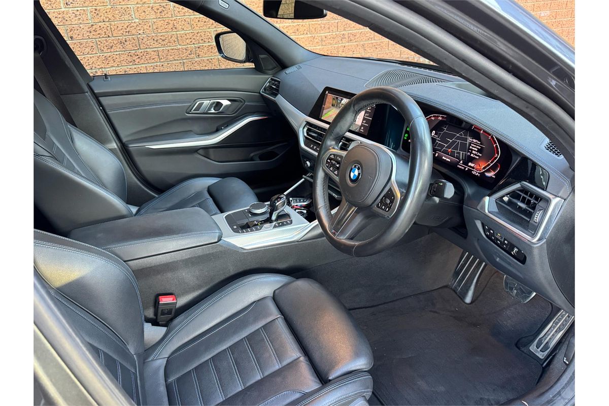 2020 BMW 3 30i M SPORT G20