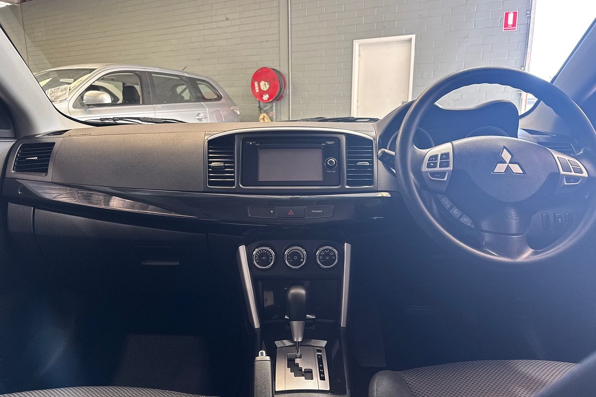 2017 Mitsubishi Lancer ES Sport CF