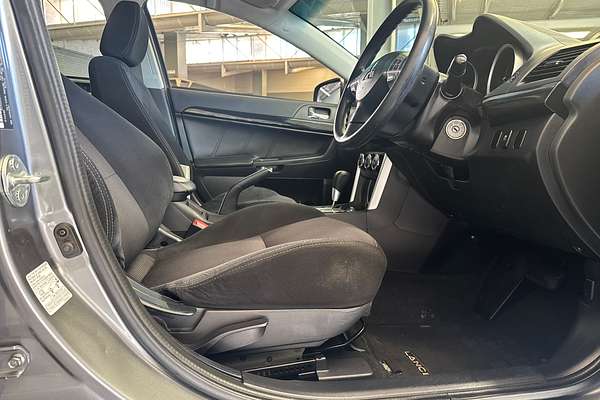 2017 Mitsubishi Lancer ES Sport CF