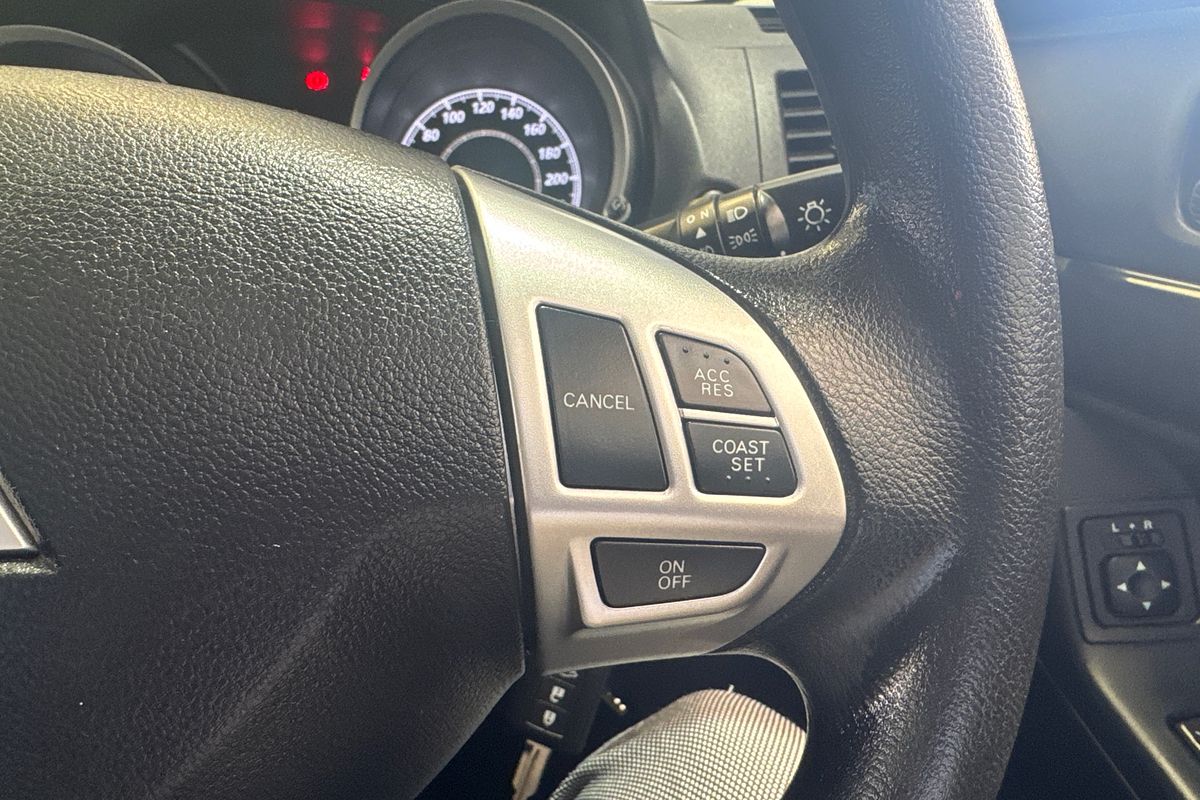 2017 Mitsubishi Lancer ES Sport CF