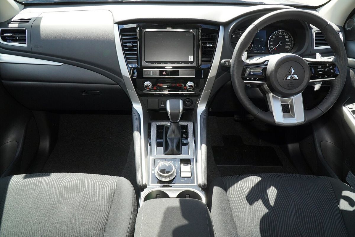 2024 Mitsubishi Pajero Sport GLX QG