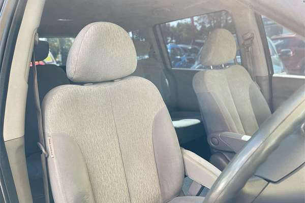2014 Kia Grand Carnival S VQ