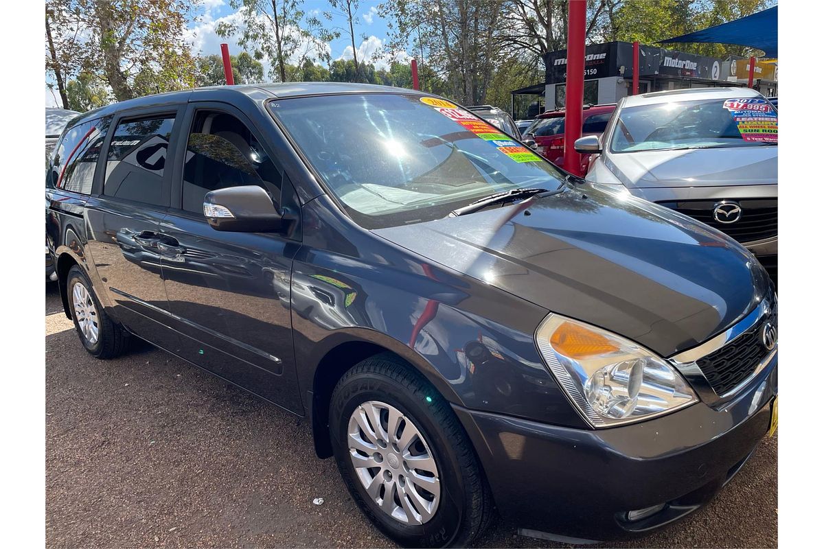 2014 Kia Grand Carnival S VQ