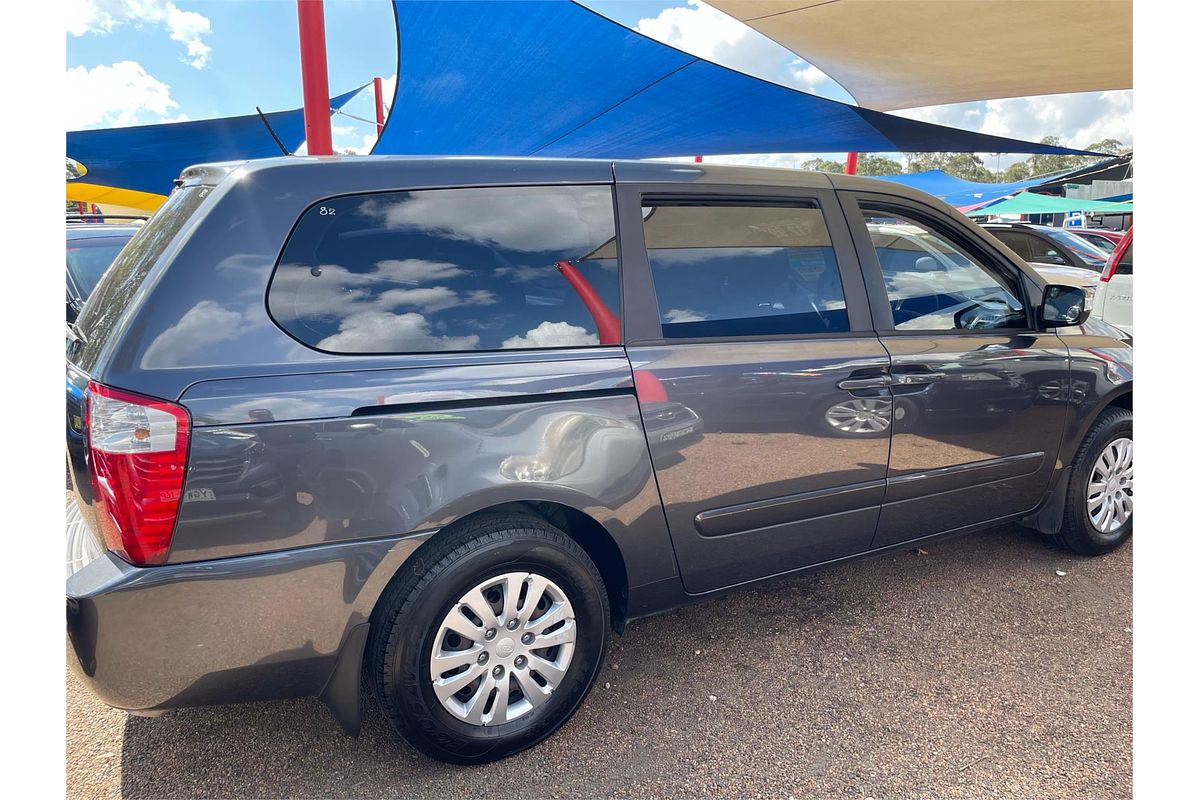 2014 Kia Grand Carnival S VQ