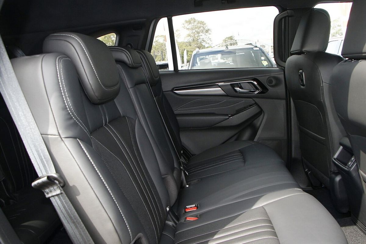 2025 Isuzu MU-X LS-T