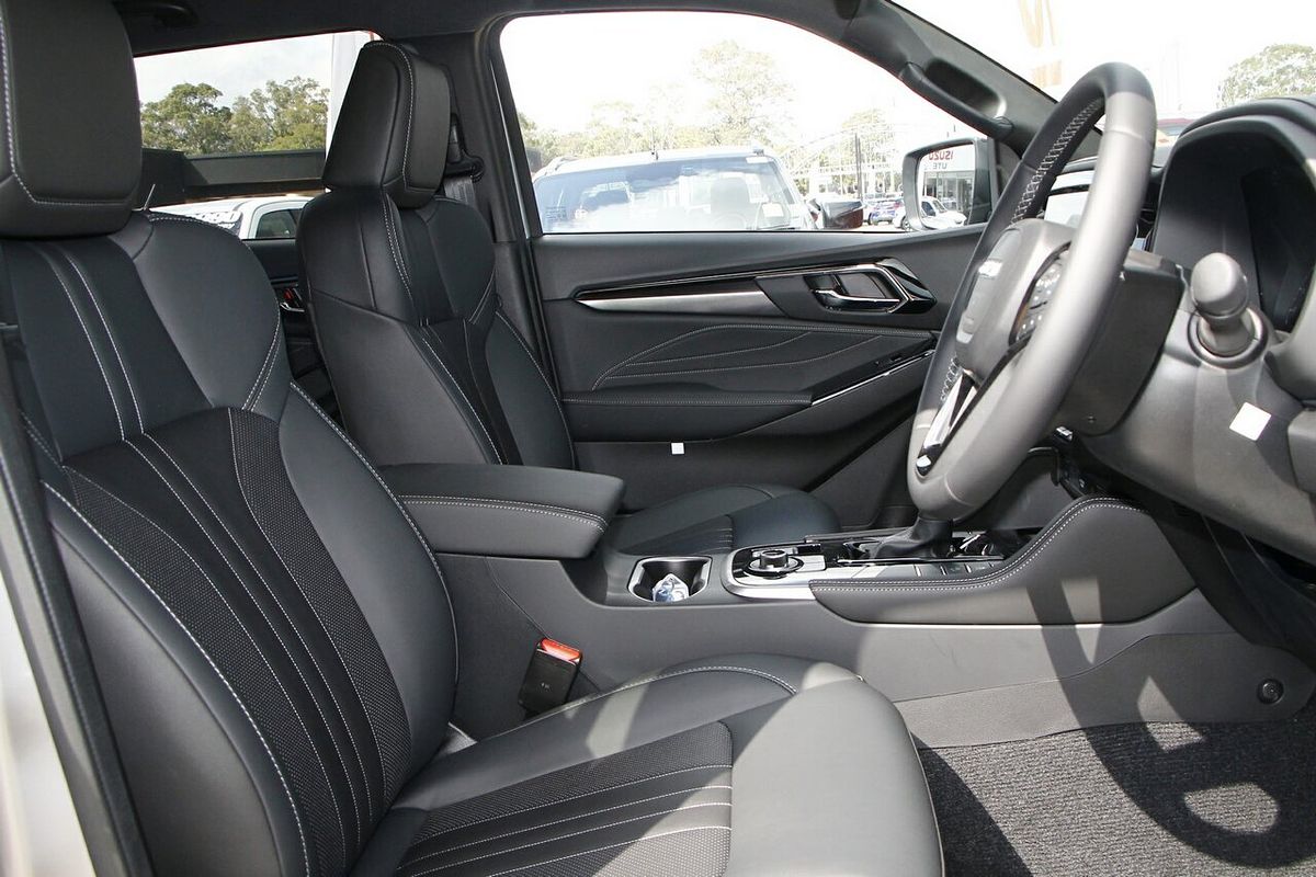 2025 Isuzu MU-X LS-T