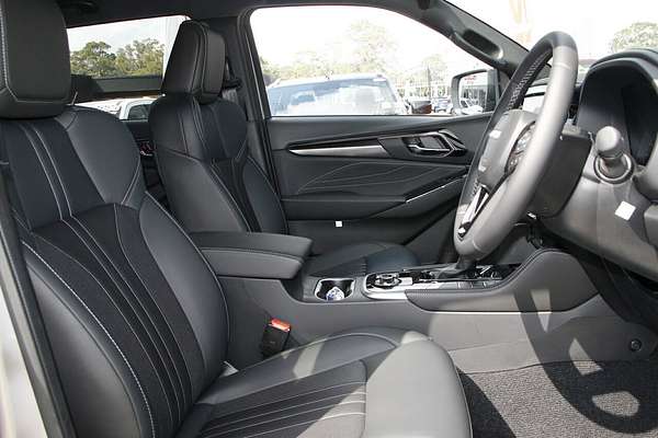 2025 Isuzu MU-X LS-T