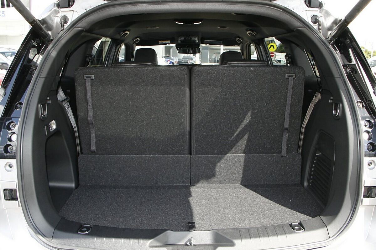 2025 Isuzu MU-X LS-T