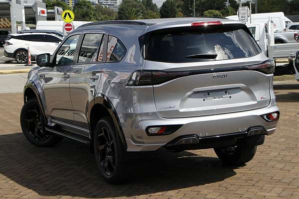 2025 Isuzu MU-X X-TERRAIN