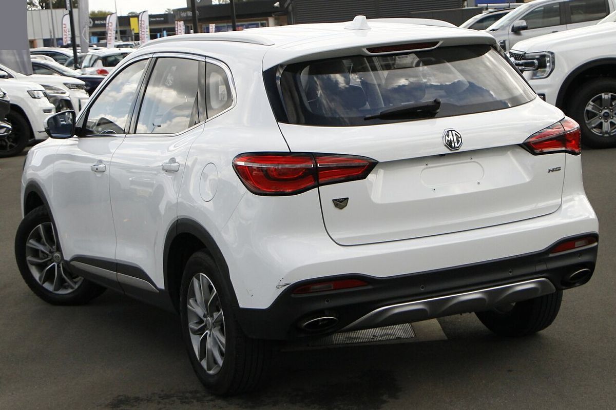2022 MG HS Vibe SAS23