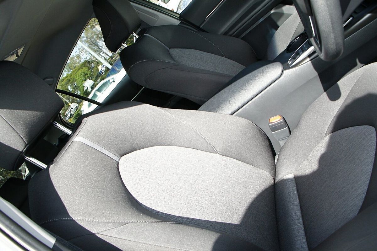 2022 Toyota Camry Ascent AXVH70R