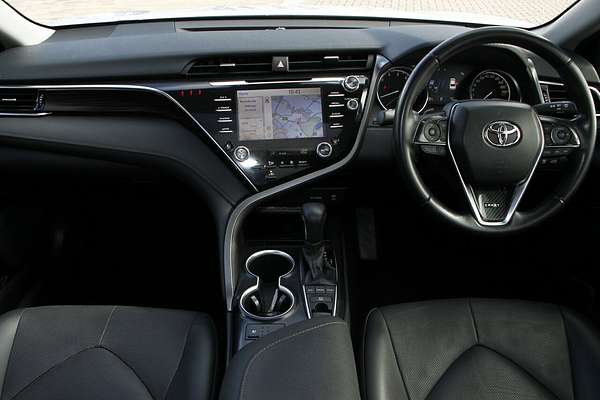 2018 Toyota Camry SL GSV70R
