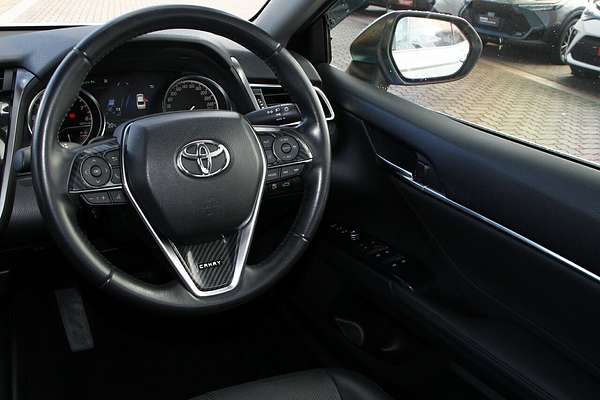 2018 Toyota Camry SL GSV70R