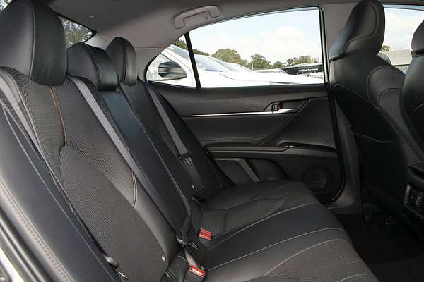 2018 Toyota Camry SL GSV70R