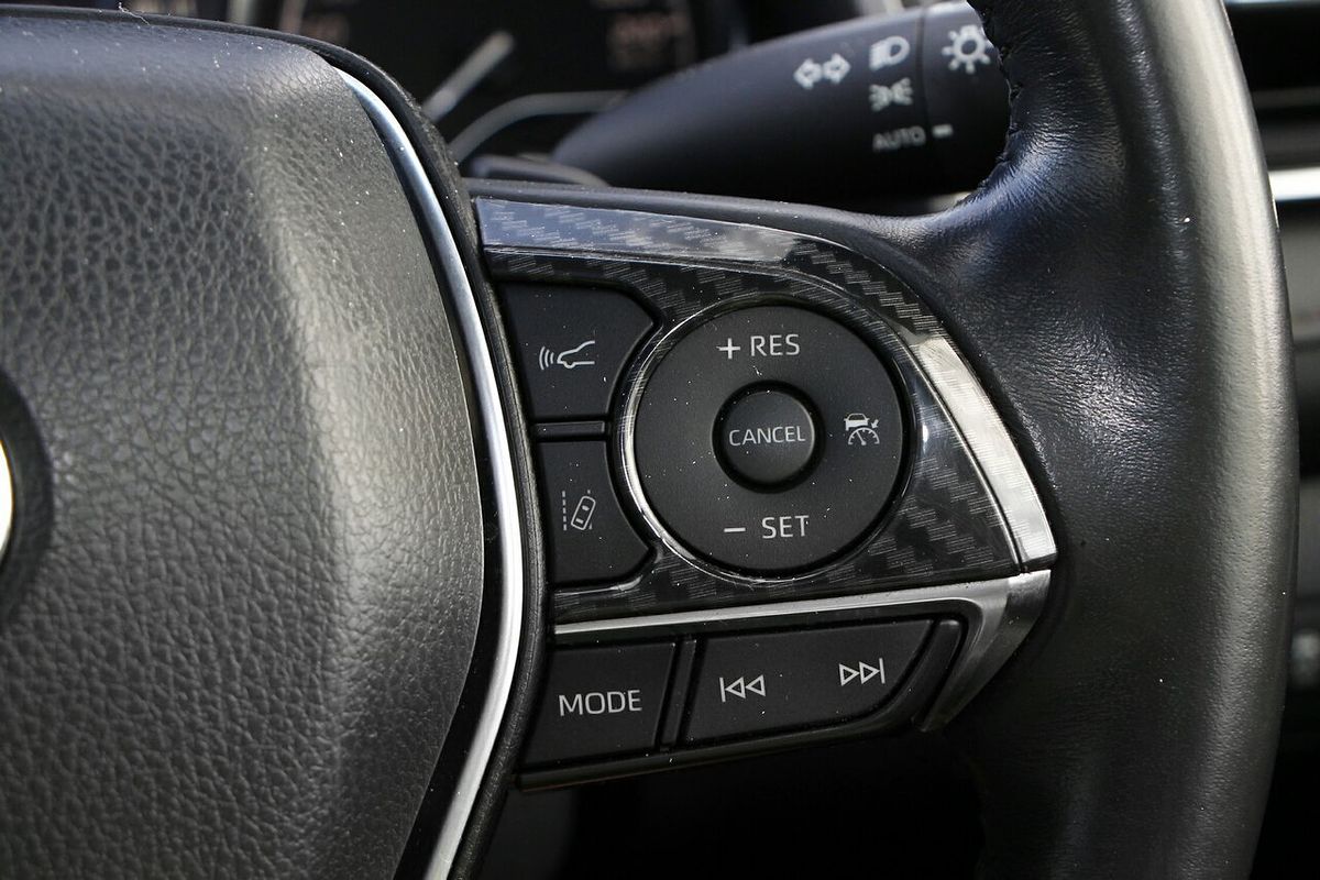 2018 Toyota Camry SL GSV70R