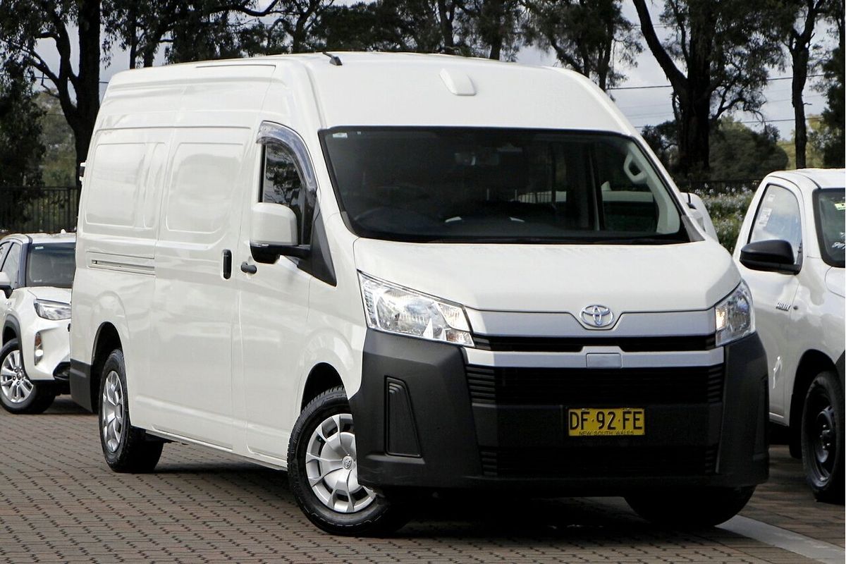 2022 Toyota Hiace GDH320R