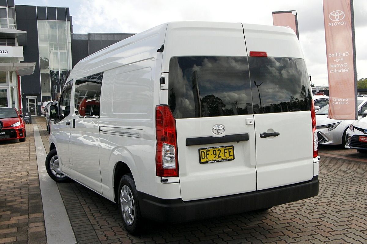 2022 Toyota Hiace GDH320R