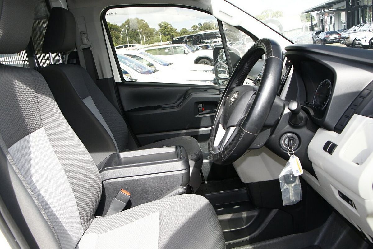 2022 Toyota Hiace GDH320R