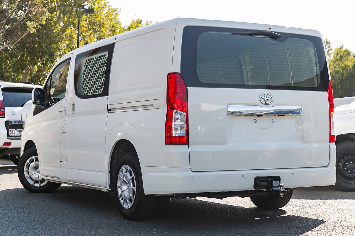 2019 Toyota HiAce
