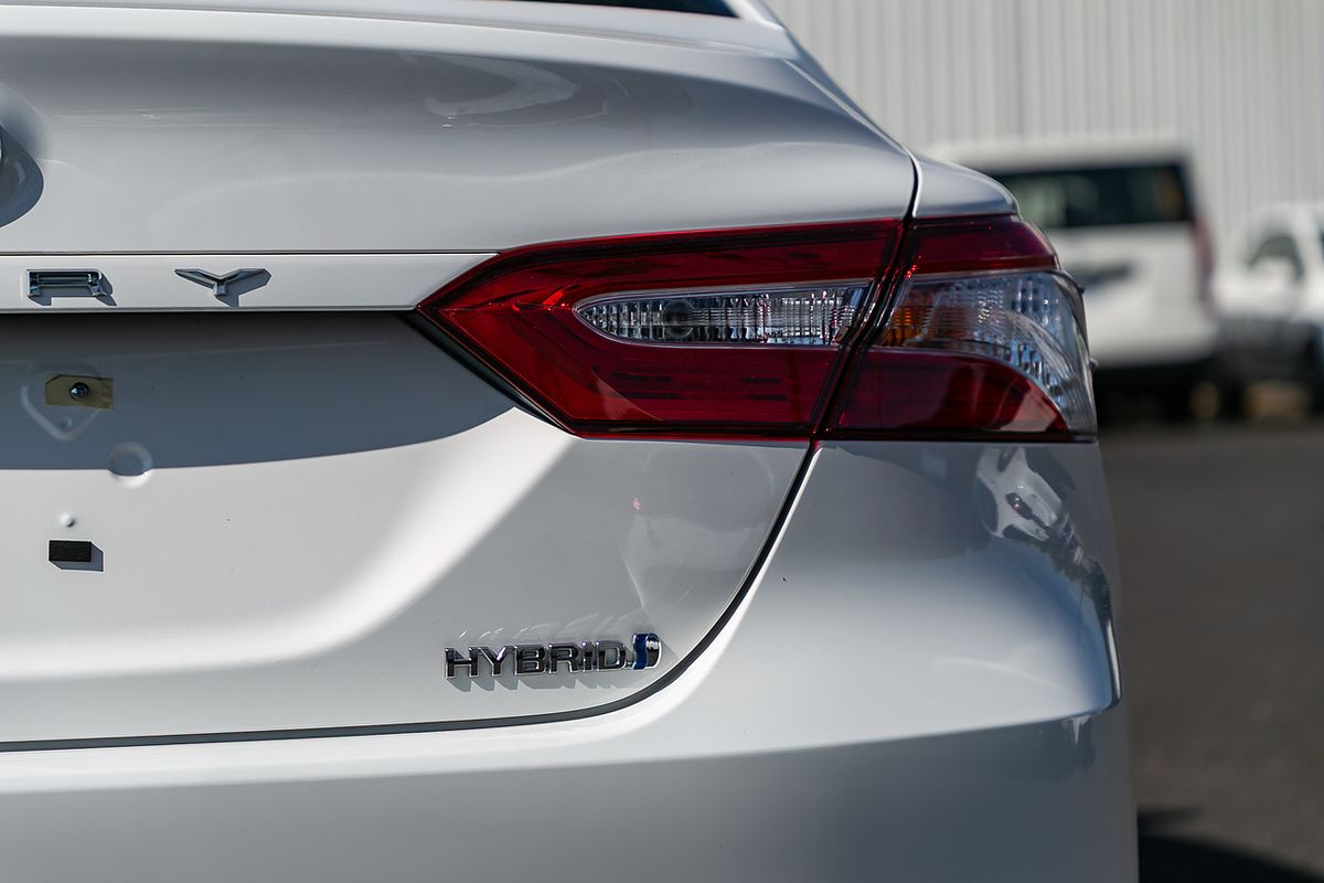 2019 Toyota Camry Hybrid