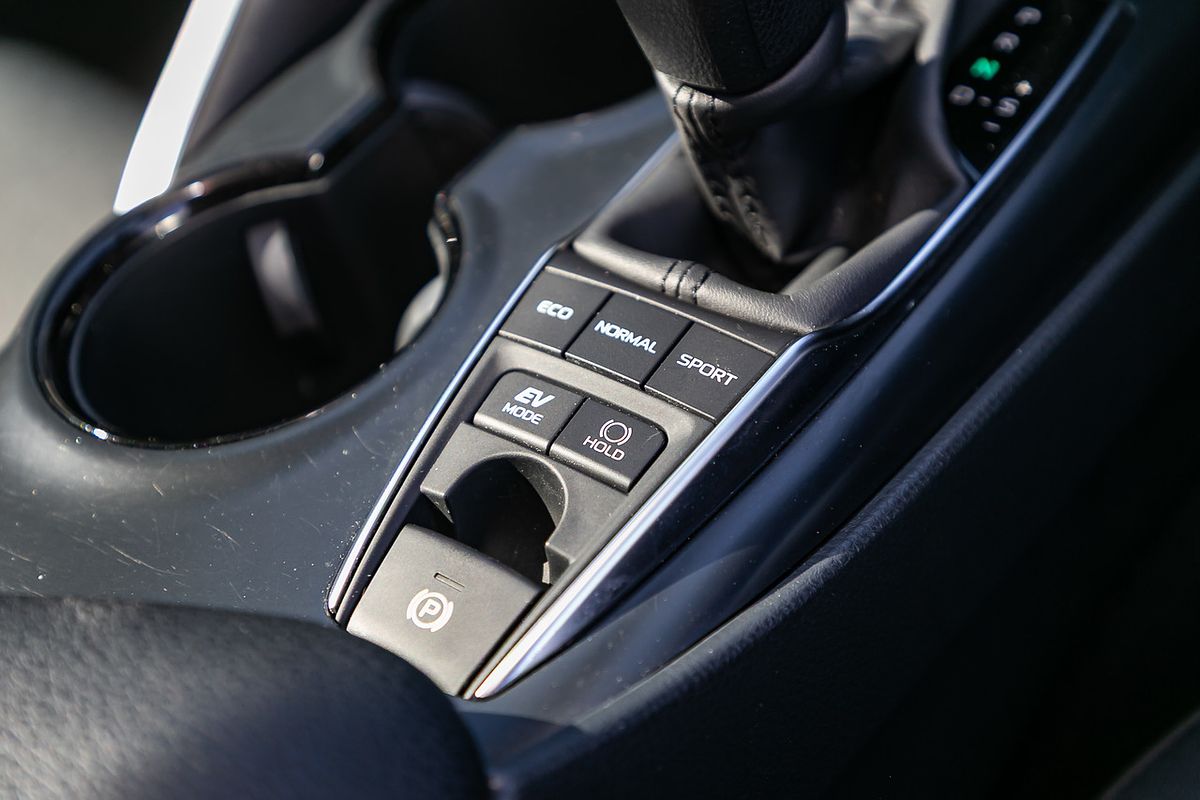 2019 Toyota Camry Hybrid