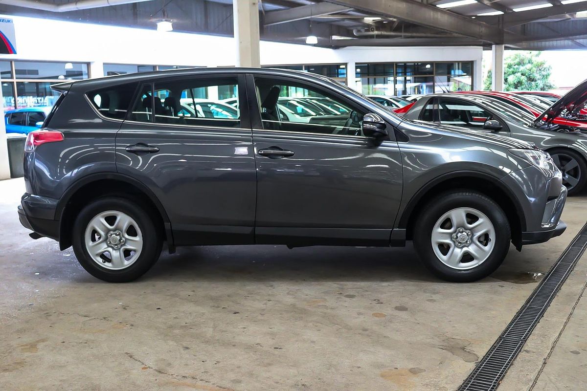 2016 Toyota RAV4 GX ASA44R