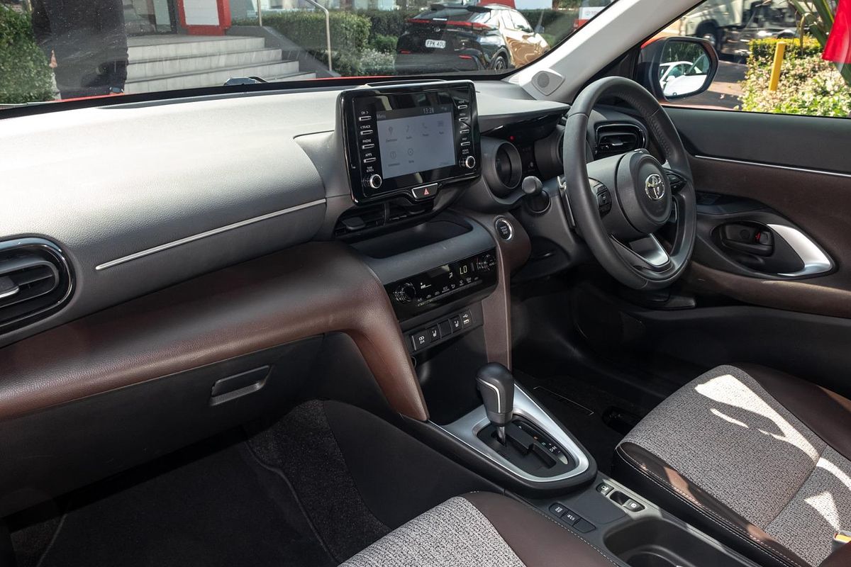 2021 Toyota Yaris Cross Urban MXPB10R