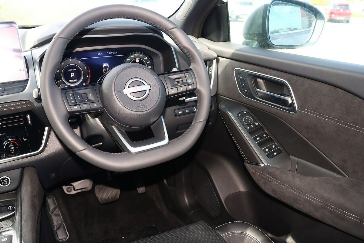 2025 Nissan QASHQAI Ti-L J12