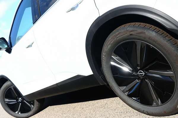 2025 Nissan QASHQAI Ti J12