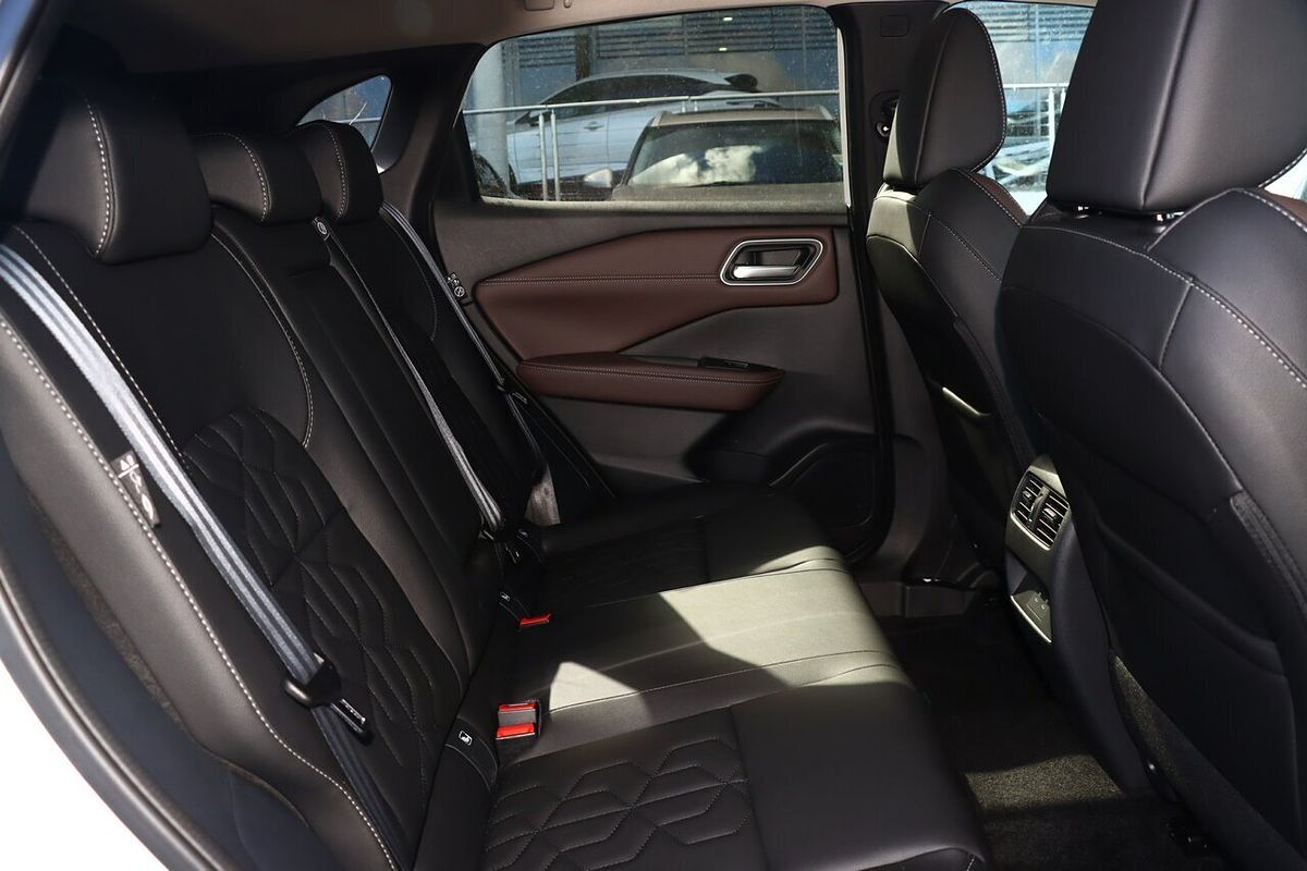 2025 Nissan QASHQAI Ti J12