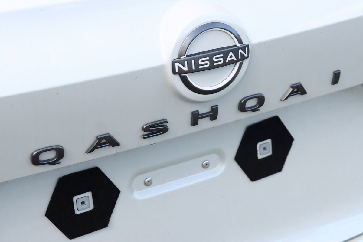 2025 Nissan QASHQAI Ti J12