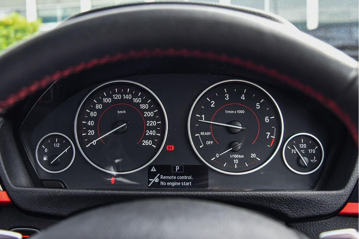 2012 BMW 3 Series 328i F30