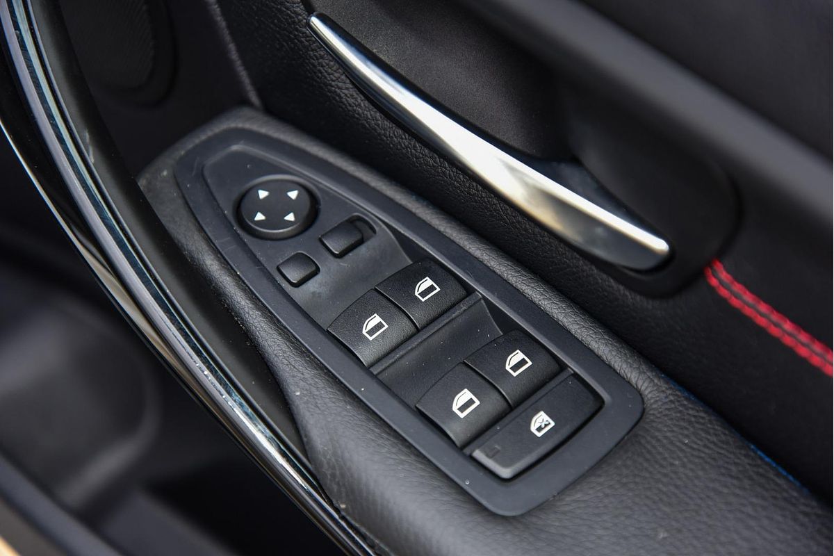 2012 BMW 3 Series 328i F30