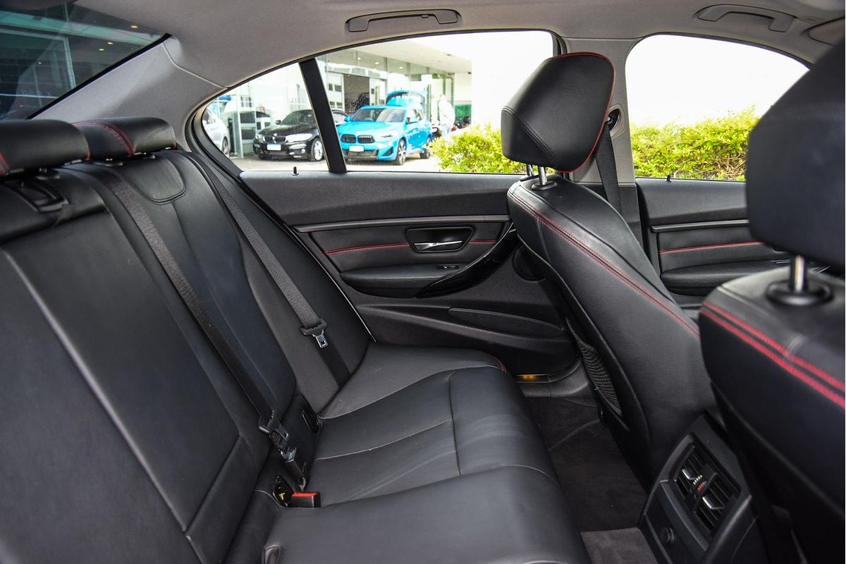 2012 BMW 3 Series 328i F30