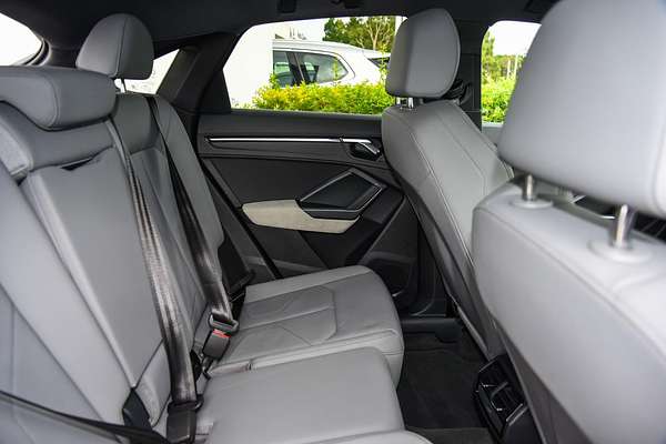 2020 Audi Q3 40 TFSI S line F3