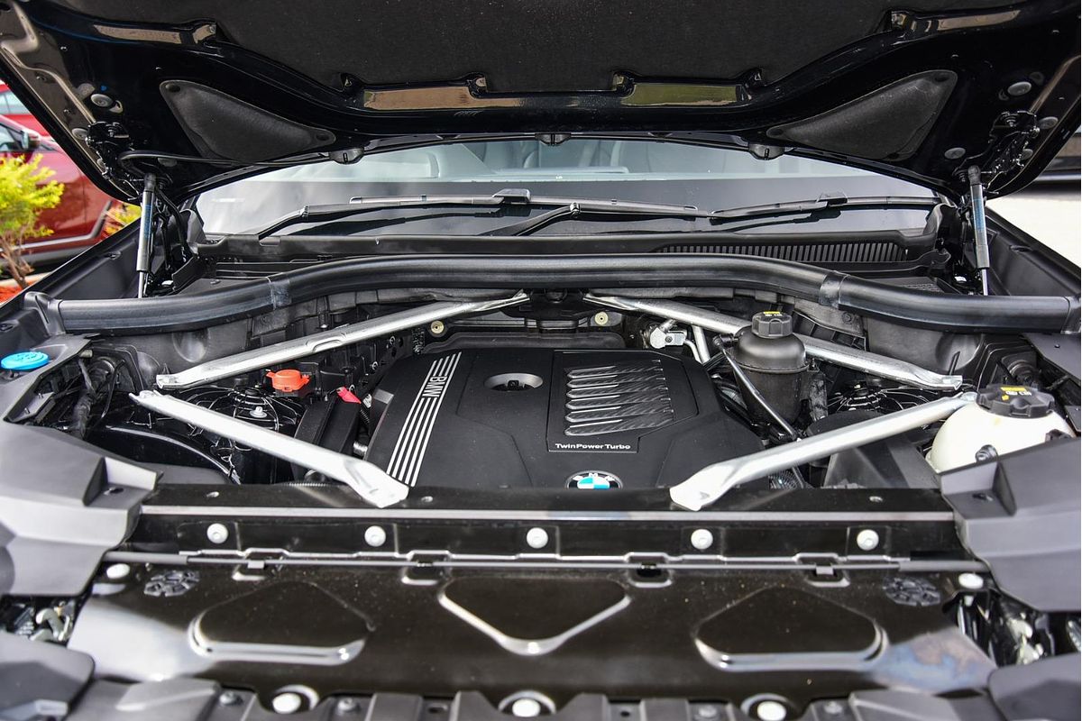 2022 BMW X5 xDrive40i M Sport G05