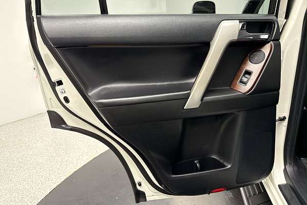 2017 Toyota Landcruiser Prado VX GDJ150R