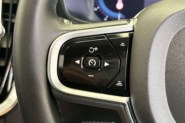 2023 Volvo V60 Cross Country Ultimate B5 Bright