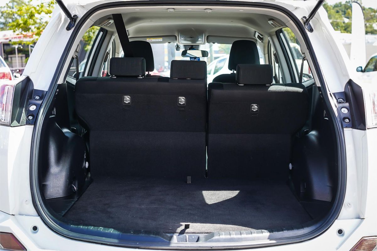 2018 Toyota RAV4 GX ALA49R