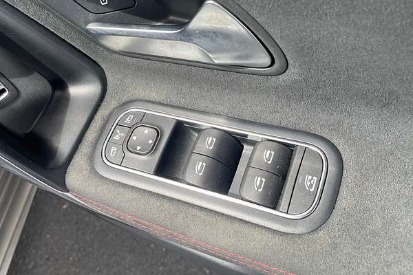 2020 Mercedes-Benz A-Class A250 V177
