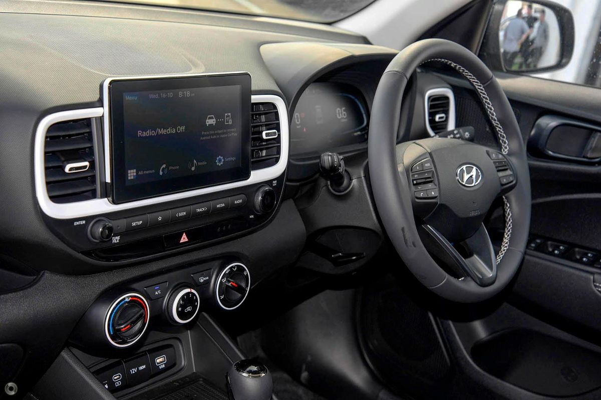 2025 Hyundai Venue Active QX.V5