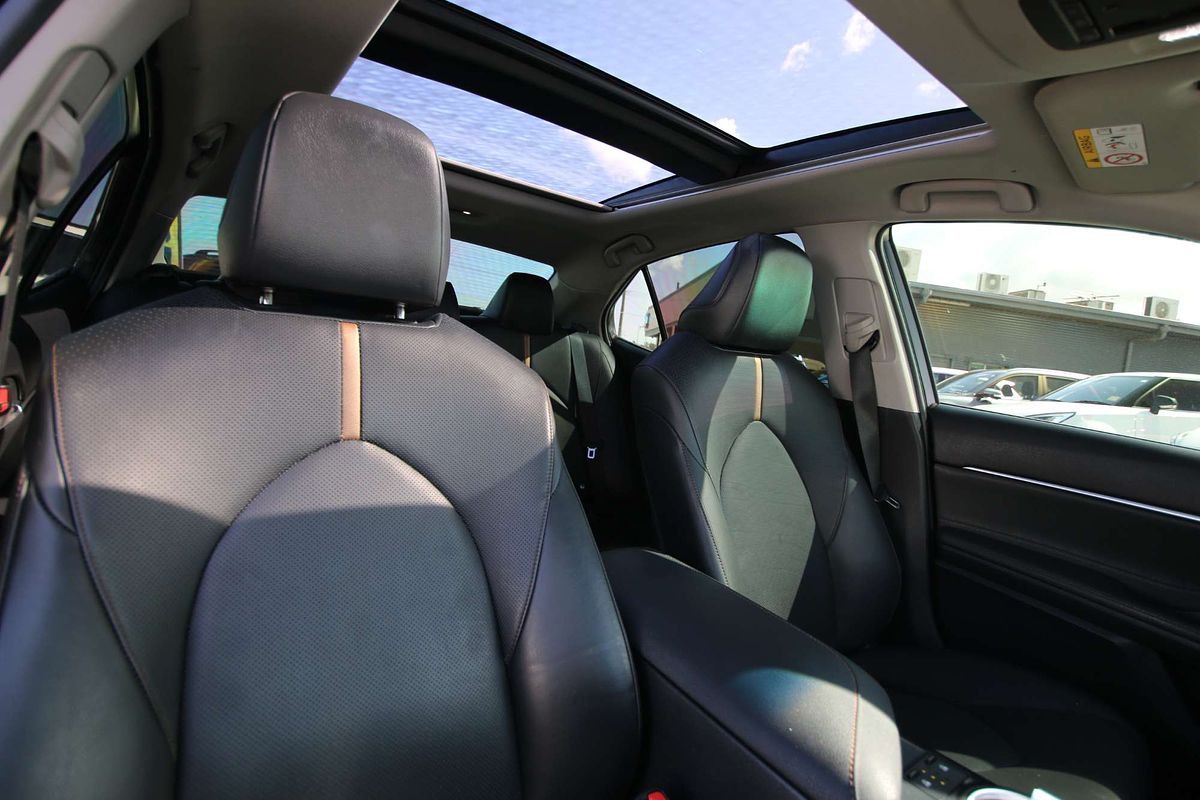 2018 Toyota Camry SL ASV70R