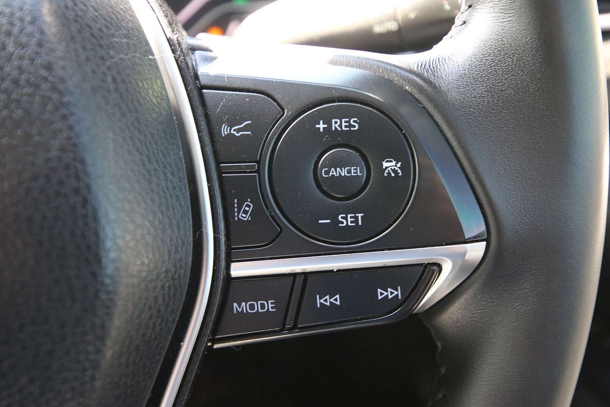 2018 Toyota Camry SL ASV70R