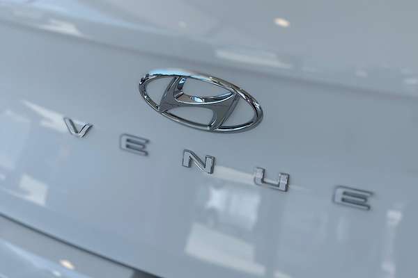 2025 Hyundai Venue Elite QX.V5